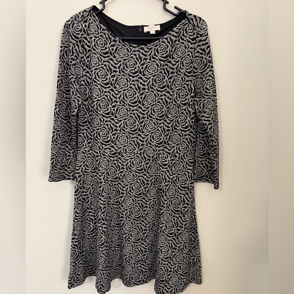 LOFT Black and White rose Patterned Top